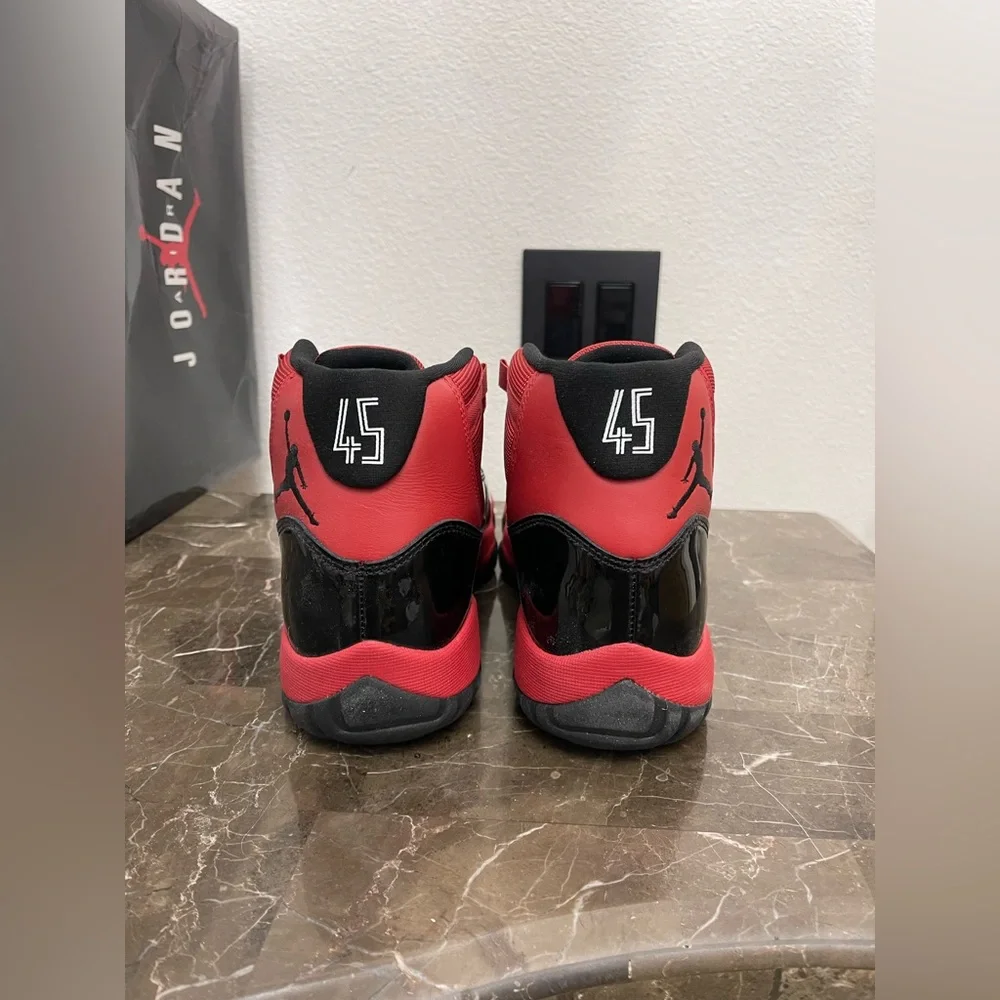 New! Unworn! Air Jordan 11 retro red and black men’s size 8